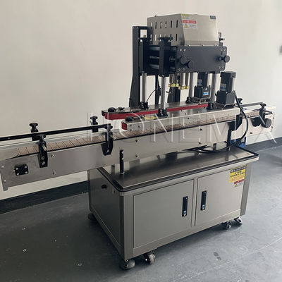 Automatische vergrendelingsmachine met vier wielen