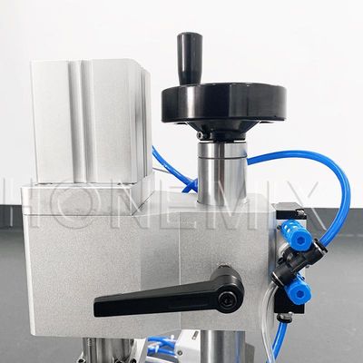 Semi-automatische dopmachine van roestvrij staal Kleine flessencrimpmachine