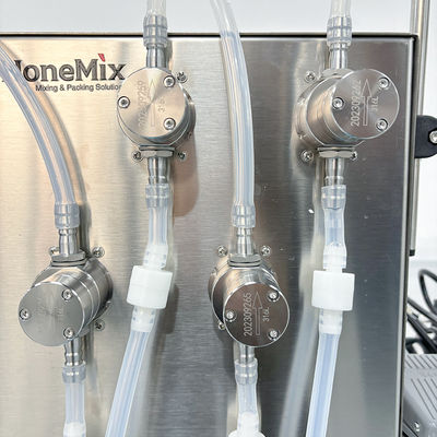Vloeibare flessen vulmachine semi-automatische magnetische pomp vulmachine vier koppen