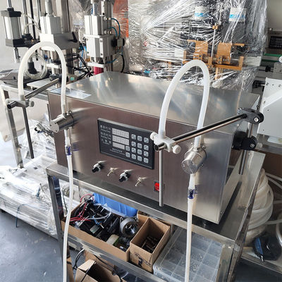 Kleine flessenvulmachine Doppelkop wasmiddel vulmachine