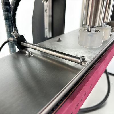 Elektrische automatische flessen schroefdekselmachine Vier wielen vullijn